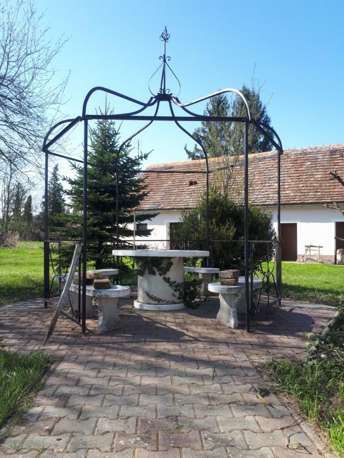Berbaltavar Axtburg Apartments מראה חיצוני תמונה